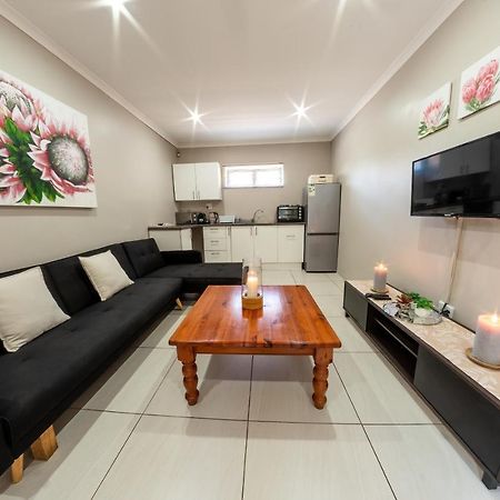 Faraway Lodge Westville 外观 照片