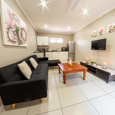 Faraway Lodge Westville 外观 照片