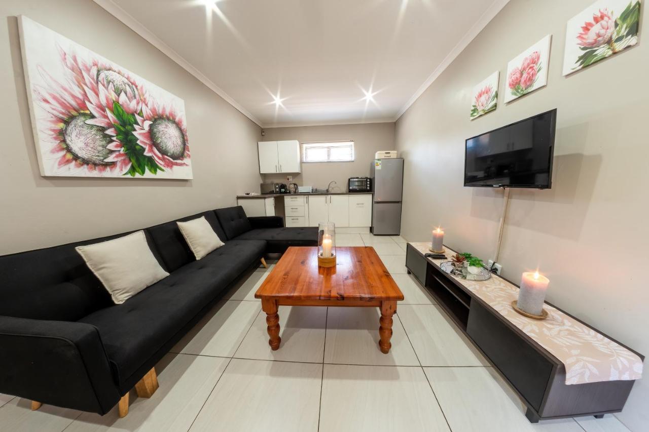 Faraway Lodge Westville 外观 照片